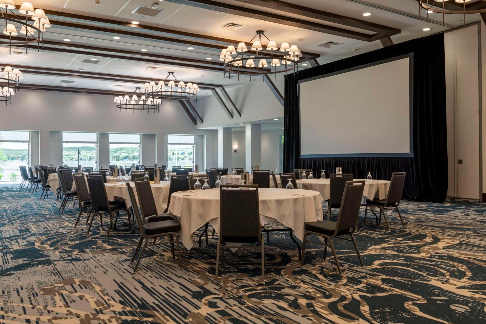 Hotel Canandaigua, Tapestry Collection By Hilton Extérieur photo